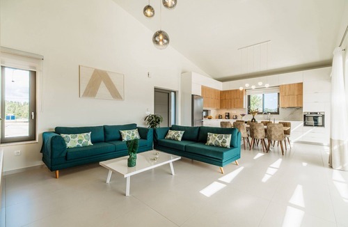 Nipos Villa | Villa in Stiftianá with 4 bedrooms sleeps 10