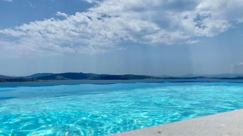 Loutropyrgos Villa | Villa Infinity