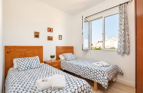 Cala'n Bosch Ski Chalet | VILLA JUANEDA !! WITH IDEAL POOL FOR FAMILIES VERY CLOSE TO THE SEA