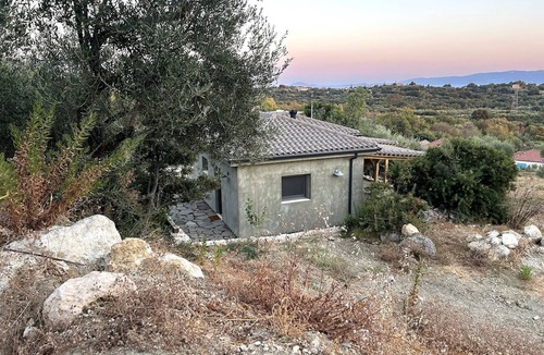 Valerianos Villa | Villa Koukounari at Chionata