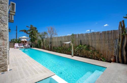 Kato Gouves Villa | Villa Lefkippos by Villa Plus