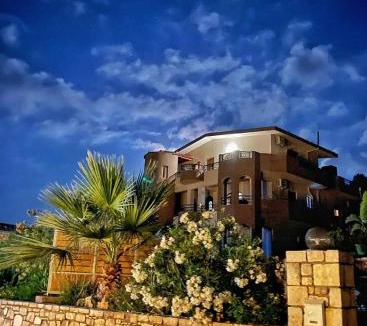 Melidoni Apartment | Villa Leondis