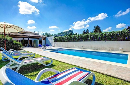 Pollensa Villa | Villa 'Llobiner' with Mountain View, Wi-Fi and Air Conditioning
