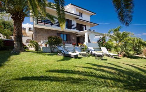 Brancaleone Marina House | Villa Mare Panoramica Estia