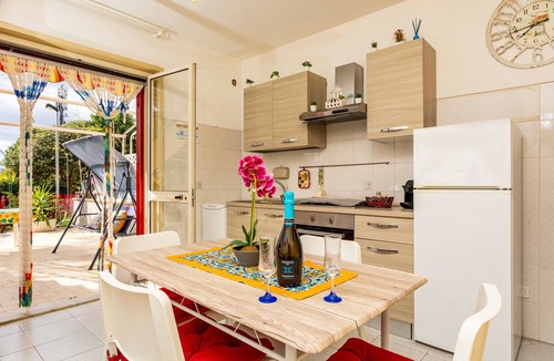 Fondachello Villa | Villa 'Marecalmo Holiday House' with Private Terrace, Wi-Fi and Air Conditioning