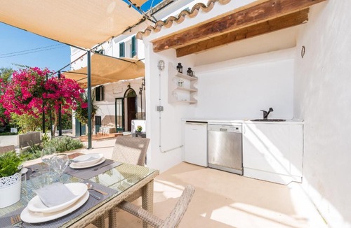 Buger House | Villa MESTAY
