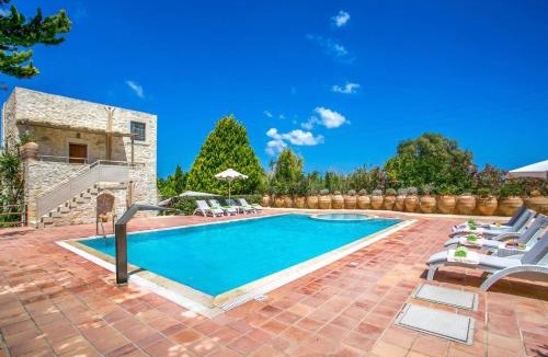 Kato Gouves Villa | Villa Minos by Villa Plus