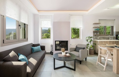 Katochori Villa | Villa Nature, Private Pool, 5 min to Sandy Beach!