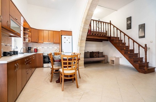 Fanai Villa | Villa 'Nikolaos' with Sea View, Wi-Fi and Air Conditioning