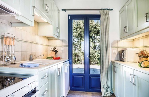 Svoronata Villa | Villa Nissaki - Two Bedroom Villa, Sleeps 4