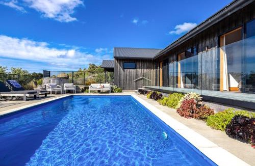 Onetangi Villa | Villa Obsidian by Waiheke Pure