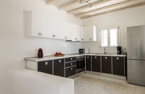 Houlakia House | Villa Orbit is a Traditional and Elegant Villa in Houlakia with a Private pool