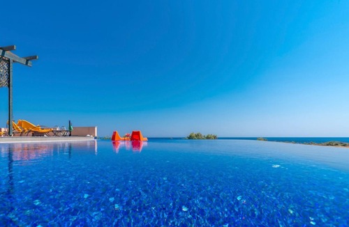 Kefalonia Villa | Villa Paliki Sunset - Five Bedroom Villa, Sleeps 10