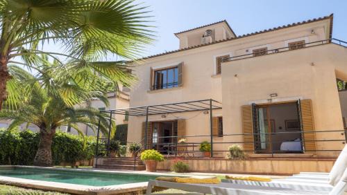 Plaza de Toros Ski Chalet | Villa Palma 3