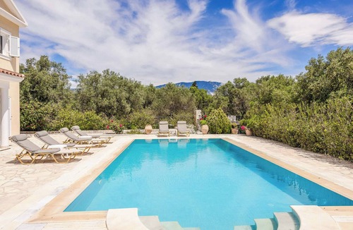 Sarlata Villa | Villa Panmaria - Four Bedroom Villa, Sleeps 8