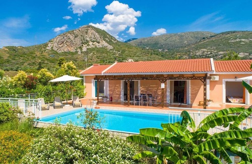 Kateleios Villa | Villa Peach: Large Private Pool, Walk to Beach, Sea Views, A/C, WiFi