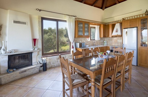 Kolymbari Villa | Villa Polemarchi Iris
