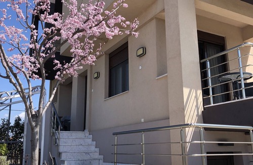 Paralia Dionysiou House | Villa Portaria near the sea, in Portaria Bay