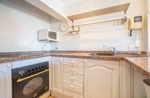 Peguera Villa | Villa "Quesada" Close to the Beach with Pool, Garden & Wi-Fi