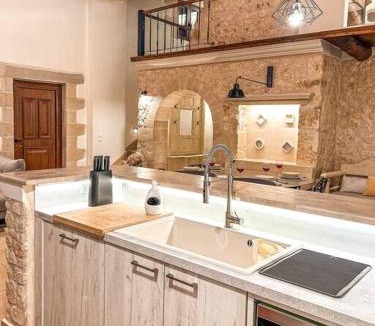 Malaxa Villa | Villa Recluso-3 bd luxury country villa, huge heated pool with hydromassage, individual bbq & large yard, mountain view