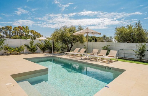 Vasilikos Villa | Villa Romas 2 by Villa Plus
