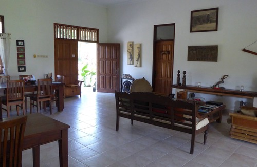 Glenmore Hotel | Villa Rumah Kita