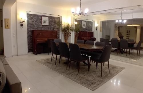 Thermi Villa | Villa Stef Lux - Πολυτελής Βίλα 8 - 10 ατόμων με Εσωτερική Πισίνα περιοχή Αεροδρομίου - Περαίας Θεσσαλονίκη