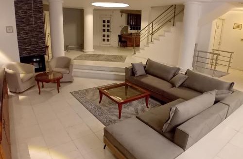 Thermi Villa | Villa Stef Lux - Πολυτελής Βίλα 8 - 10 ατόμων με Εσωτερική Πισίνα περιοχή Αεροδρομίου - Περαίας Θεσσαλονίκη