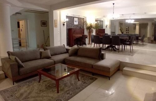 Thermi Villa | Villa Stef Lux - Πολυτελής Βίλα 8 - 10 ατόμων με Εσωτερική Πισίνα περιοχή Αεροδρομίου - Περαίας Θεσσαλονίκη