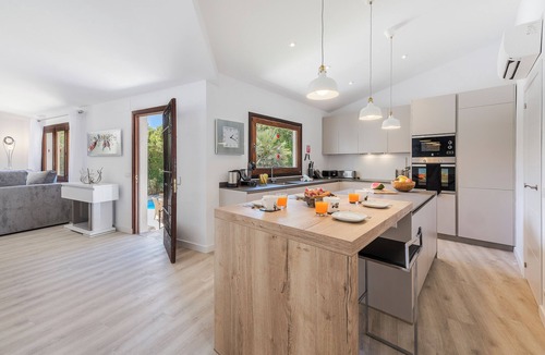 Urbanitzacio Gotmar Villa | Villa Vantour - Close to Puerto Pollenca, with Gymnasium