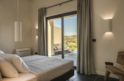 Menegata Villa | Villa Volare : A luxury villa 10 minutes from city center and the airport!