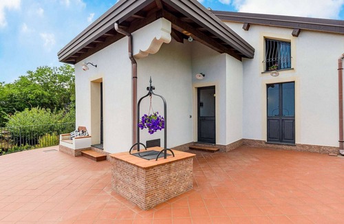 Mascali Villa | Villa with pool and panoramic surroundings