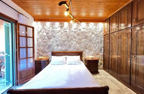 Acharavi House | Villa Yiannitsis-Harmony In The Flowers, Acharavi Beach