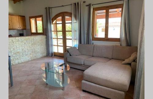 Roumeli Villa | Villa Yucca Palm