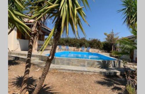 Roumeli Villa | Villa Yucca Palm