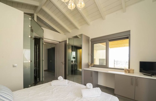 Kefalonia Villa | Villas Mantz - Three Bedroom Villa, Sleeps 6