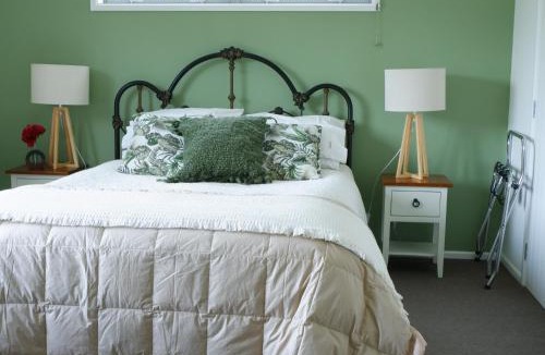 Lowburn Bed & Breakfast | Vines on Bannockburn
