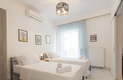 Paralia Dionysiou Apartment | Viny Apartment by Travel Pro Services