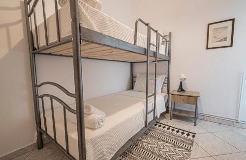 Paralia Dionysiou Apartment | Viny Apartment