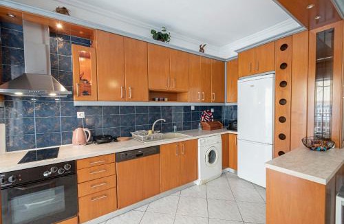 Paralia Dionysiou Apartment | Viny Apartment