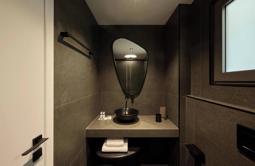 Omonia Hotel | Vision 3rd Sept 19 - Top Floor
