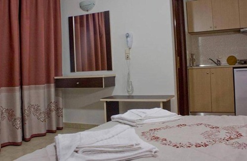 Chrisi Akti Apartment | Vista Al Mar