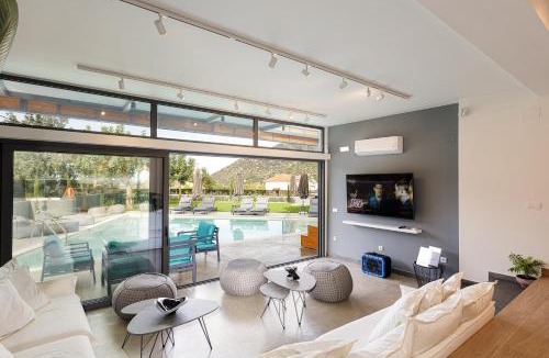 Vlichada Villa | Vista Paraiso