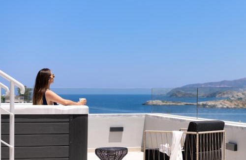 Bali Villa | ViveVerde Villa, featuring 3 Pools - Walking distance to Beach & Shops, By ThinkVilla