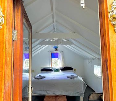 Ostend House | Waiheke Island Guesthouse