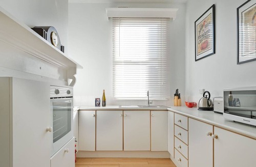 South Launceston House | Walk To City & Hospital