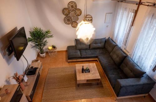 Archanes Villa | Walnut tree Villa Ano Archanes-10km from Heraklion
