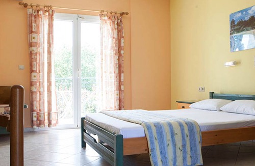 Lourdata Apartment | Water Side studios with swimming pool near Lourdas beach in charming Kefalonia