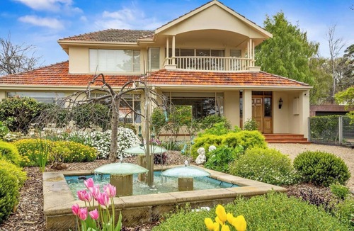 Sandy Bay House | Waterfront Escape A Family Oasis on Long Beach
