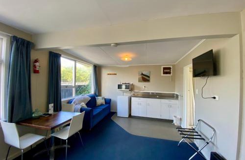 Kaikoura Apartment | Waterfront, Handy Location, Affordable, Unit 4 - KK41164